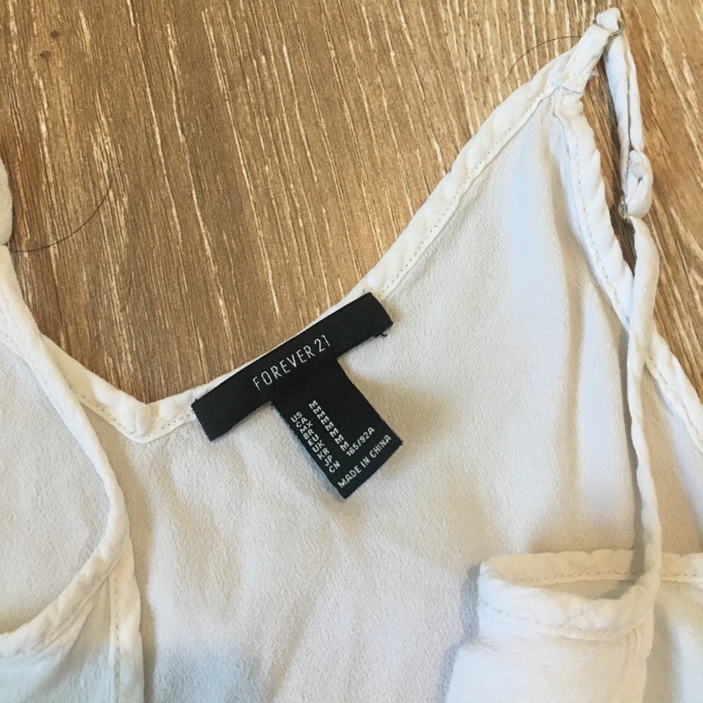 White Top - Picture 4 of 4